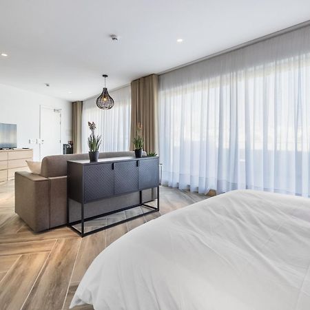The Cube - Designer Finished Studio Penthouse By Sf Homes Gżira Kültér fotó
